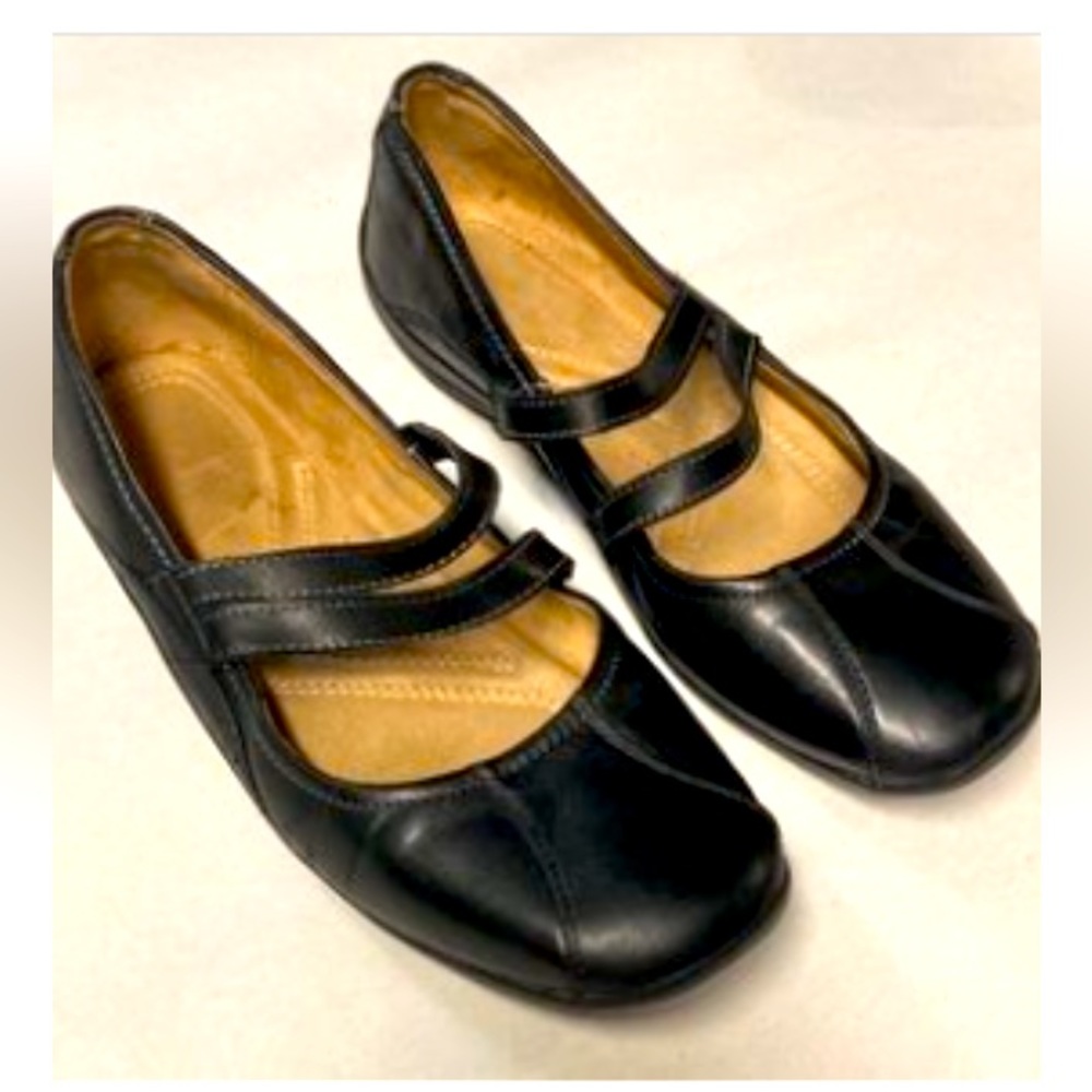 Naturalizer Black Leather Mary Janes Size 6.5